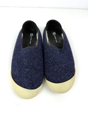 Mahabis Classic Curve Slip-On Wool Slipper in Navy with Cream Toe